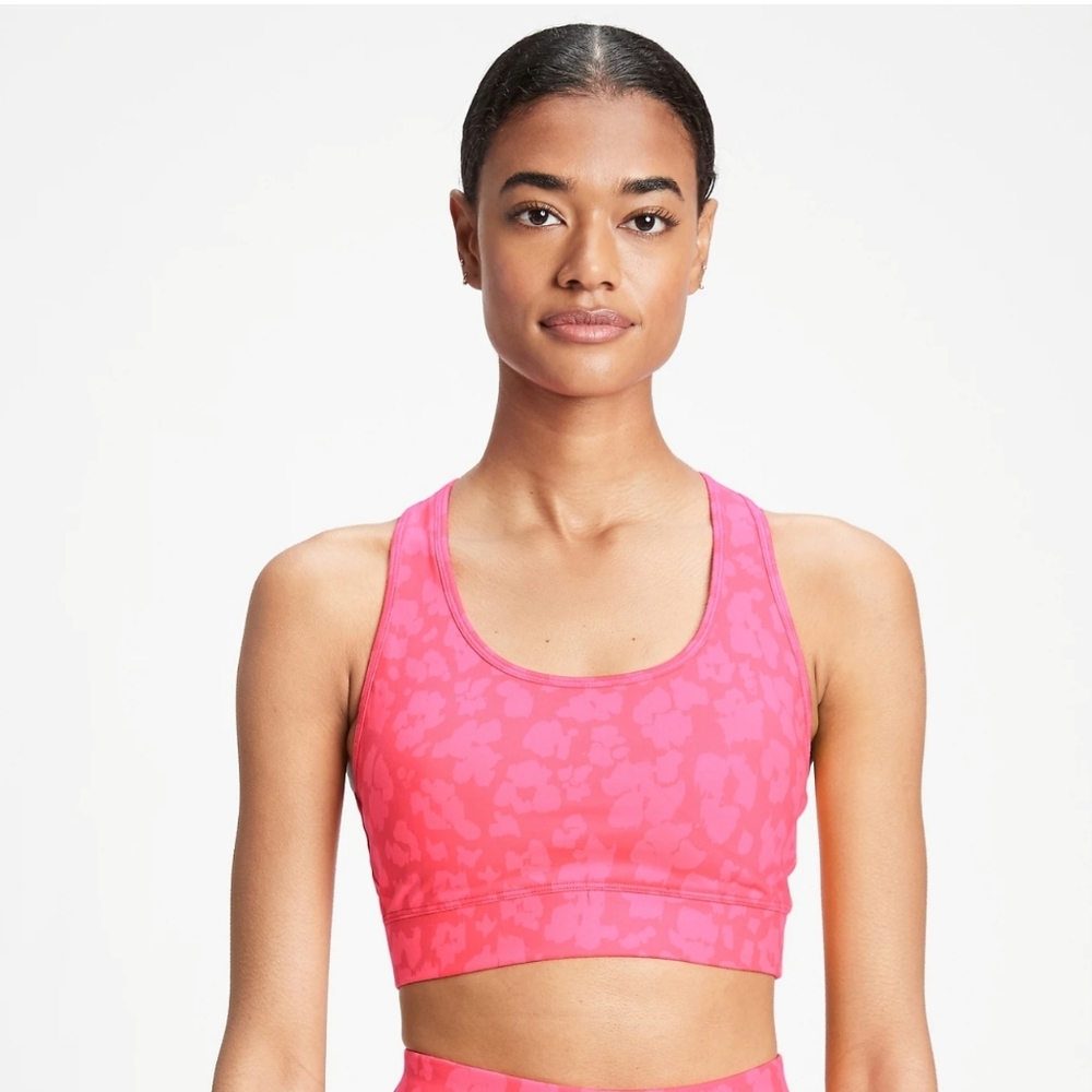 Gap fit sports bra size M